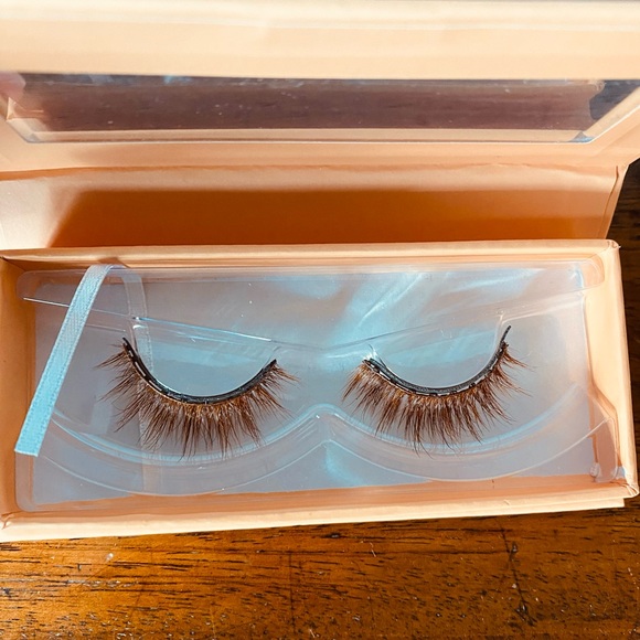 NEW MOXIELASH HONEY Magnetic Brown Lashes. - Picture 3 of 5